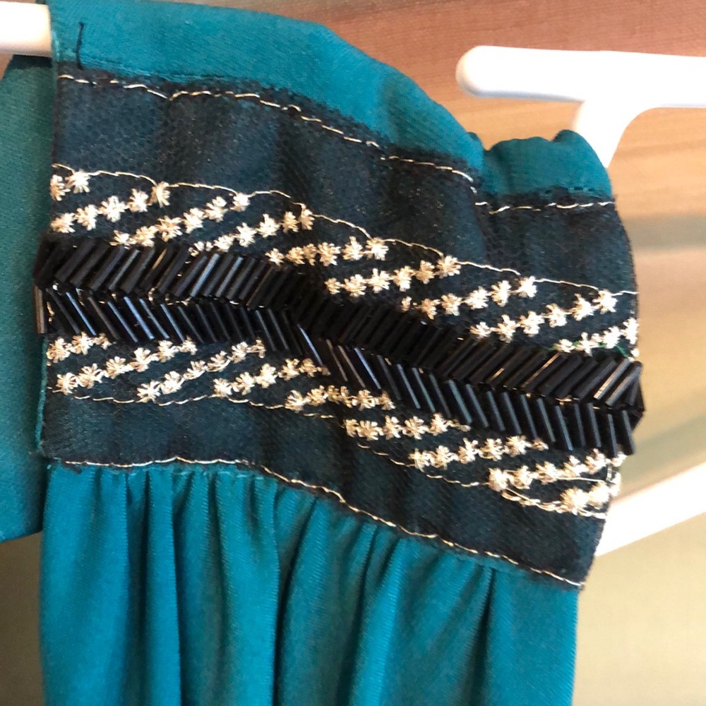 Dress - Picture 2 of 4
